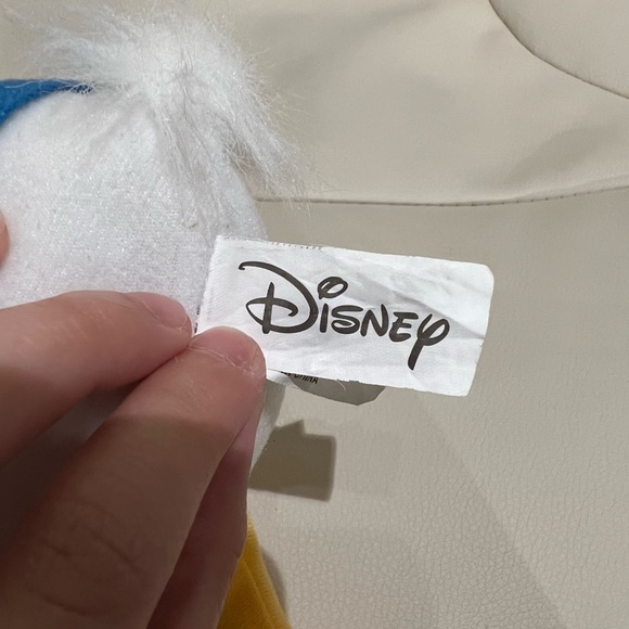 Disney Donald Duck Plush - Picture 6 of 6
